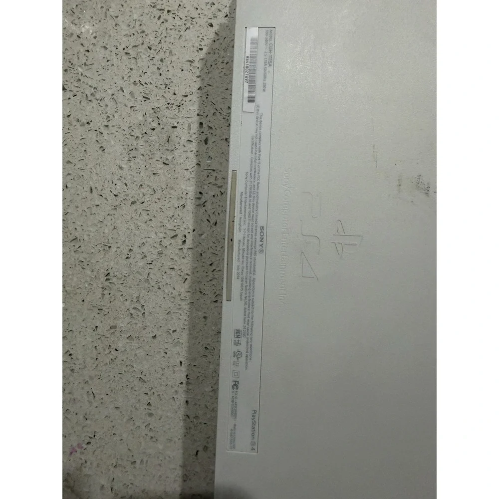 Sony PlayStation 4 500GB Glacier‎ White Console ,1 Controller,1 Game,plug Cord,
